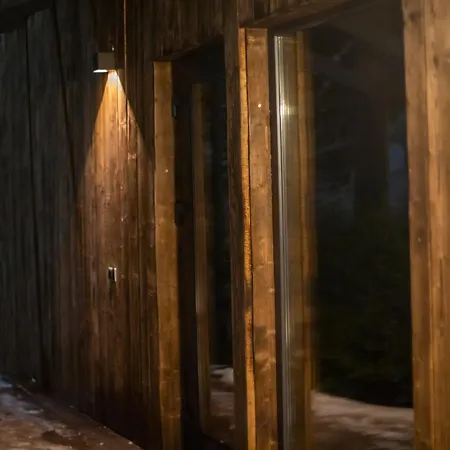 файна чічка 亚列姆切